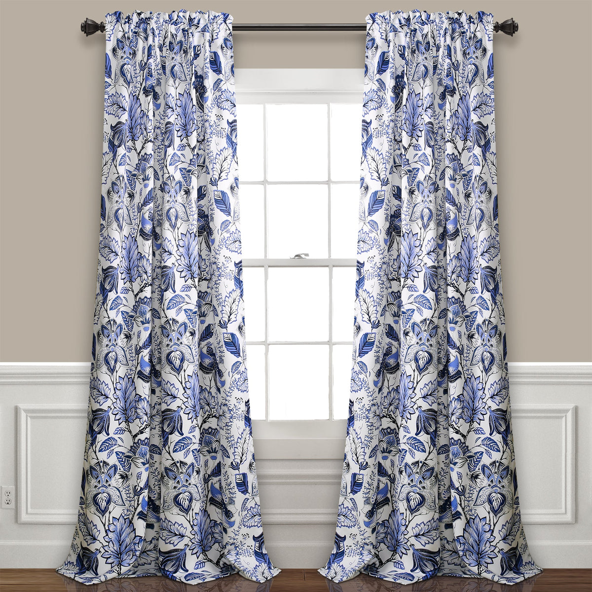 Window Curtains: Bedroom