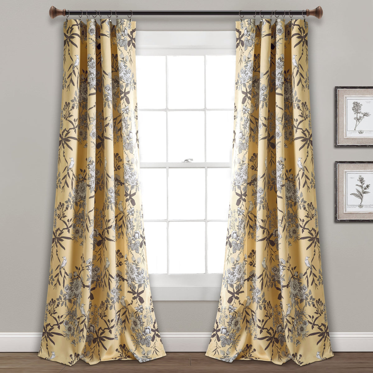 Window Treatments: Living Room