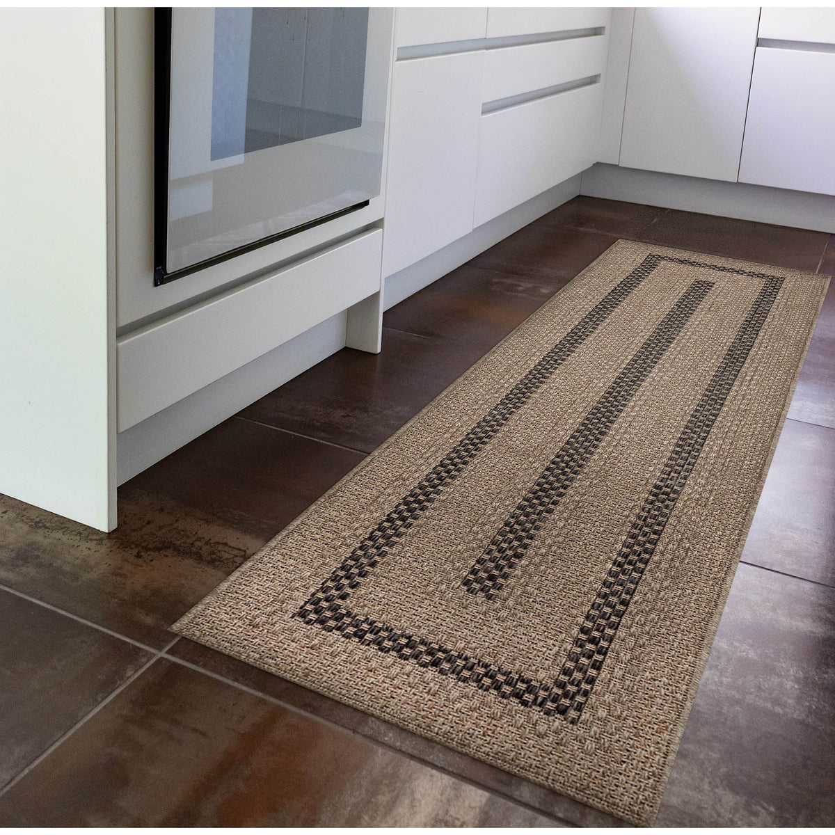 Taupe | 1'11" x 7'6"