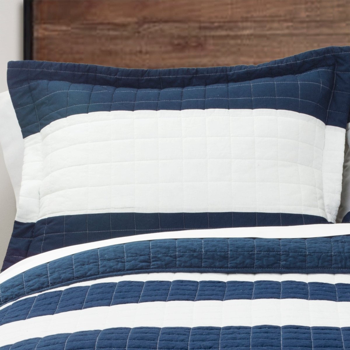 Navy_White