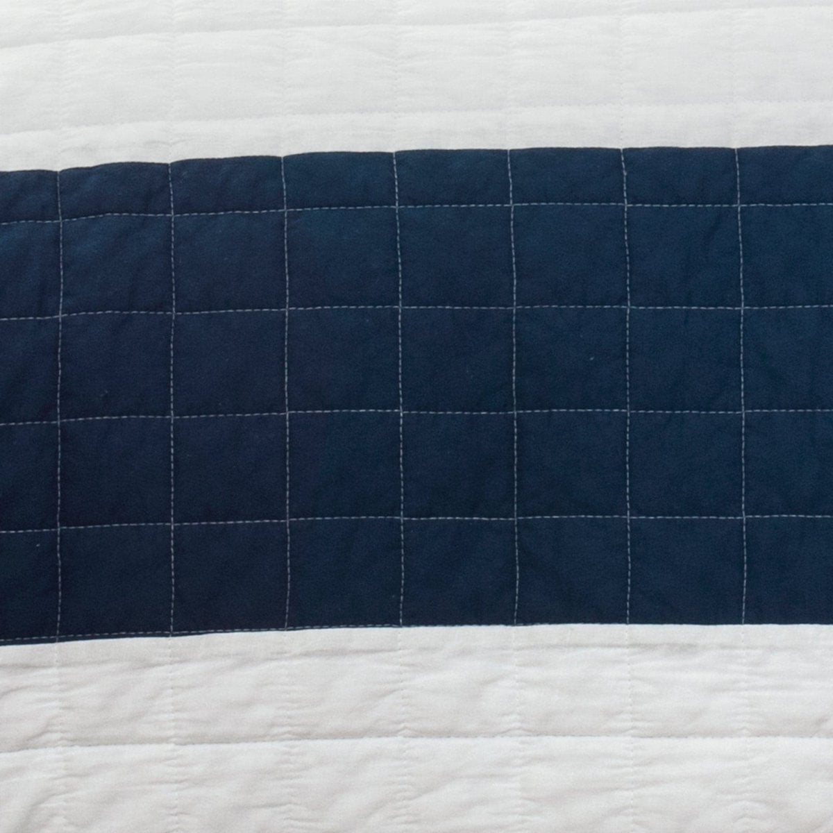 Navy_White