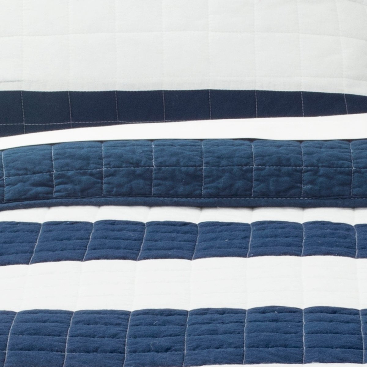 Navy_White