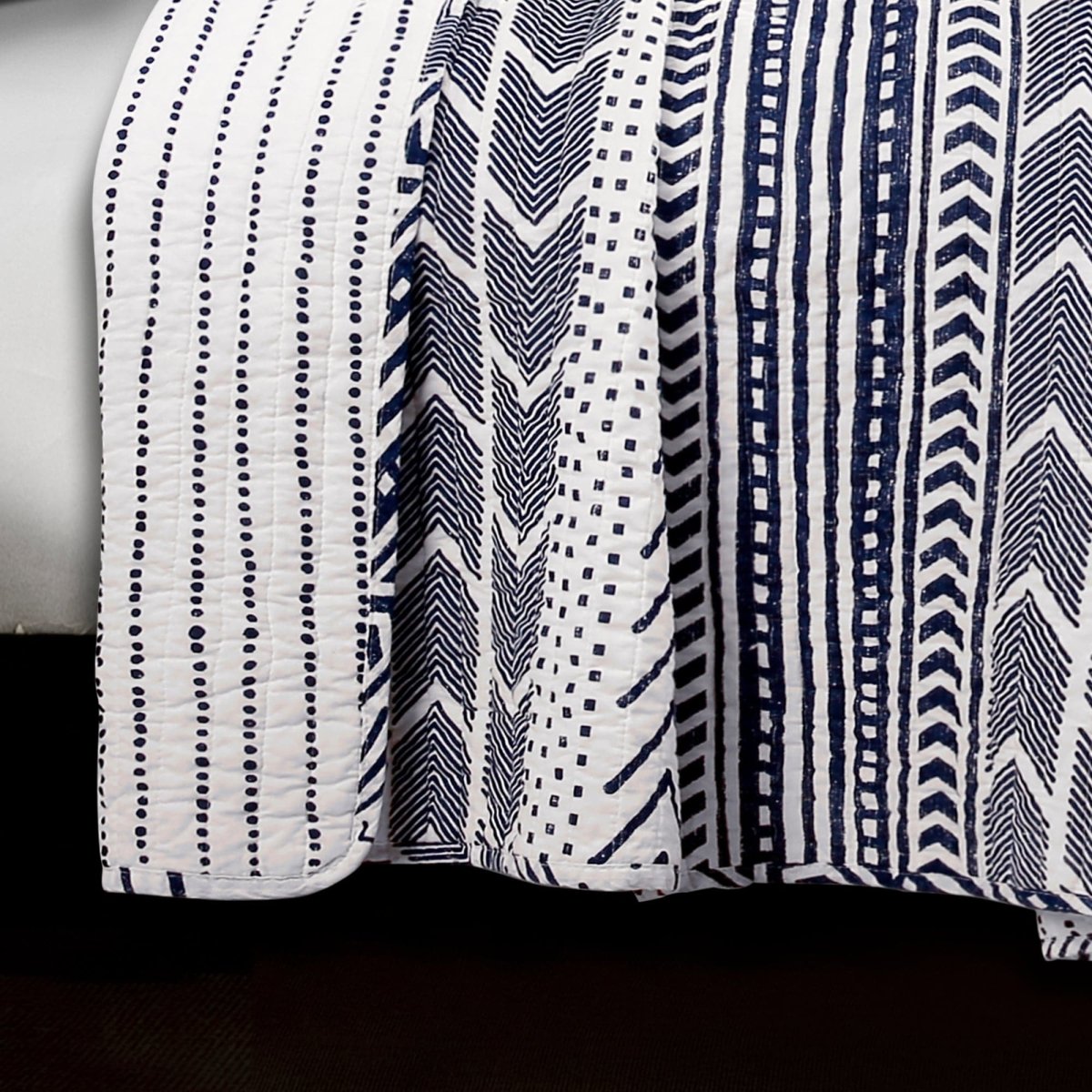 Navy_White