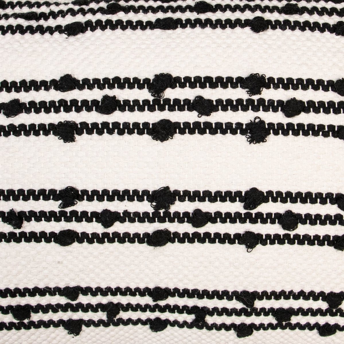 Off White_Black