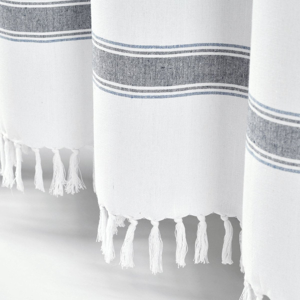 Gray_White