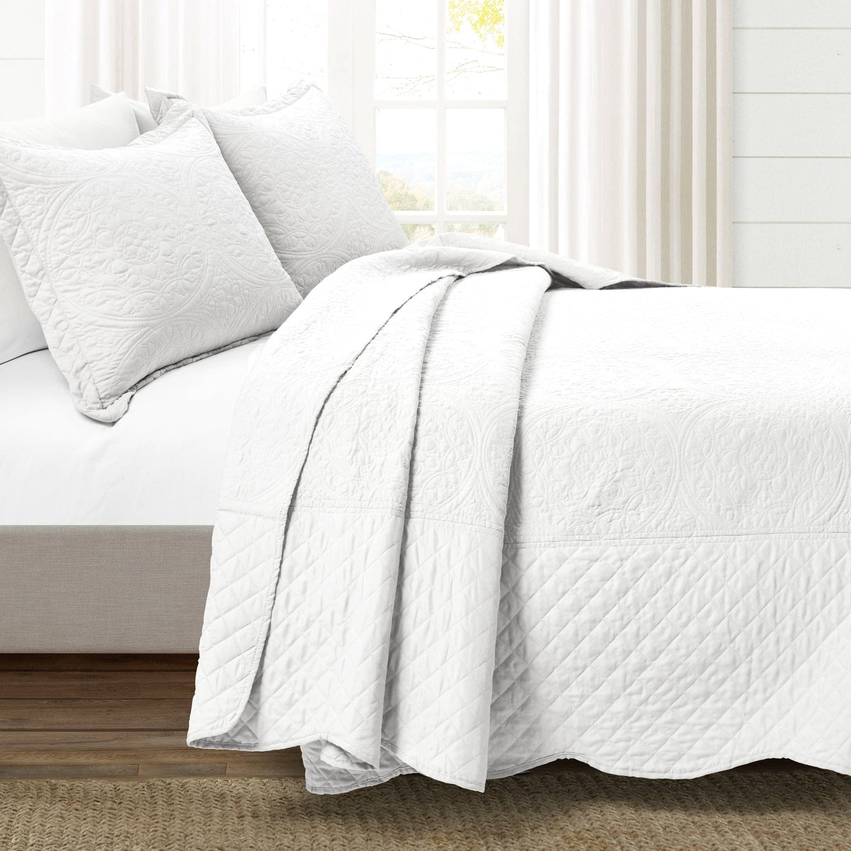 White | Queen