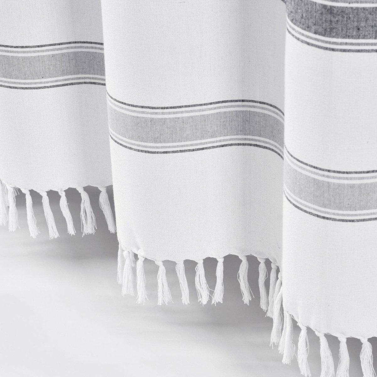 Gray_White