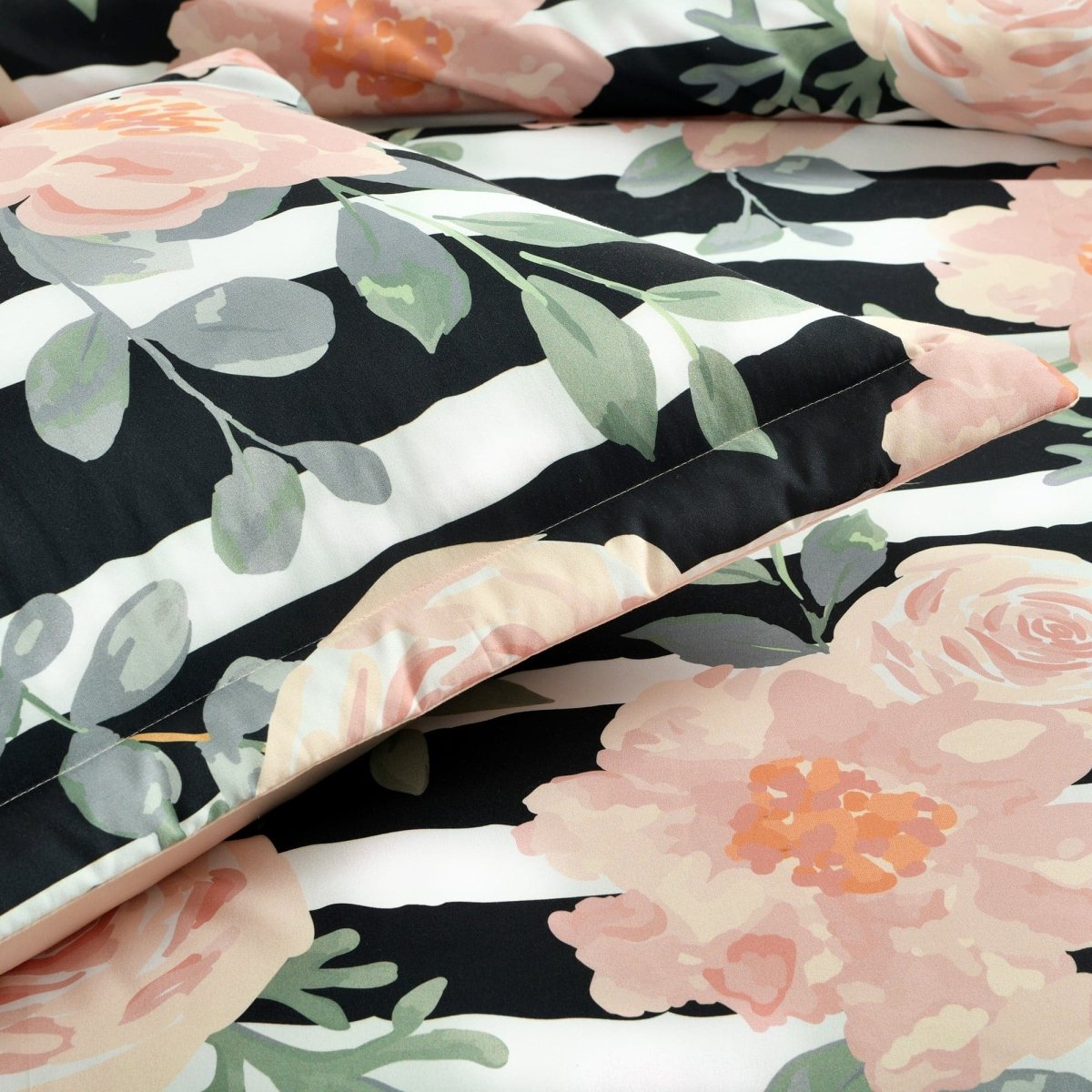 Black_Dusty Rose
