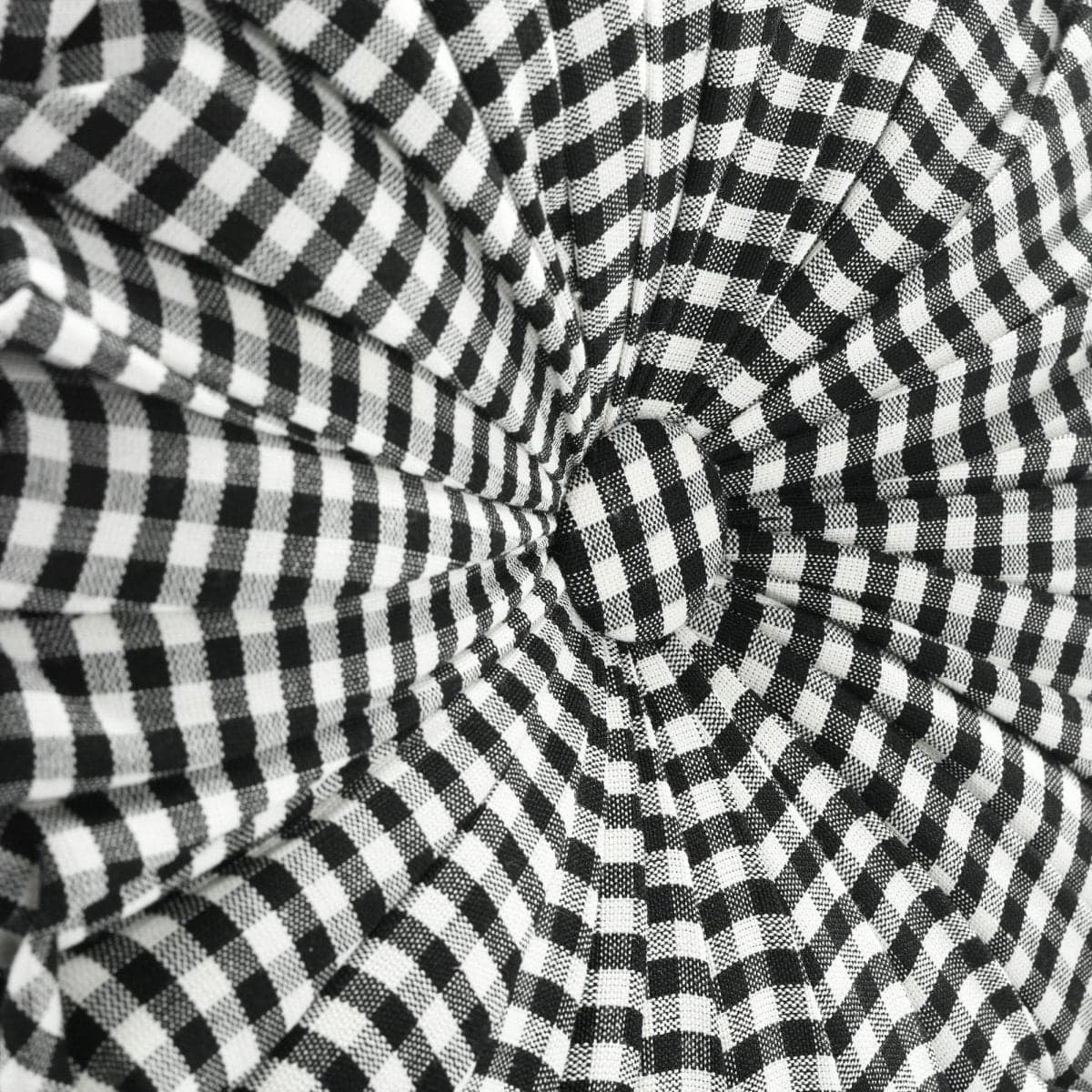Black_Off-White