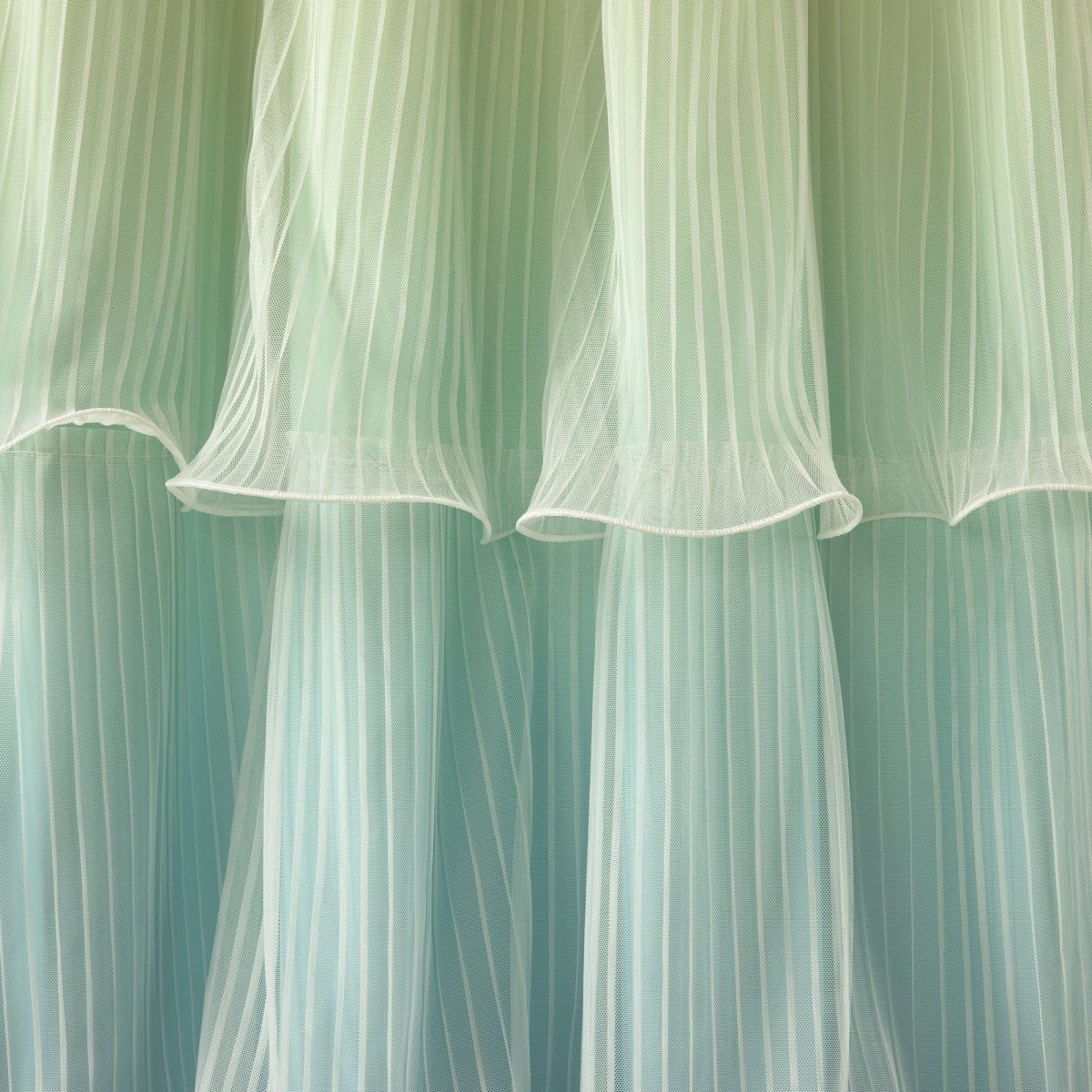 Rainbow | 36" W x 84" L