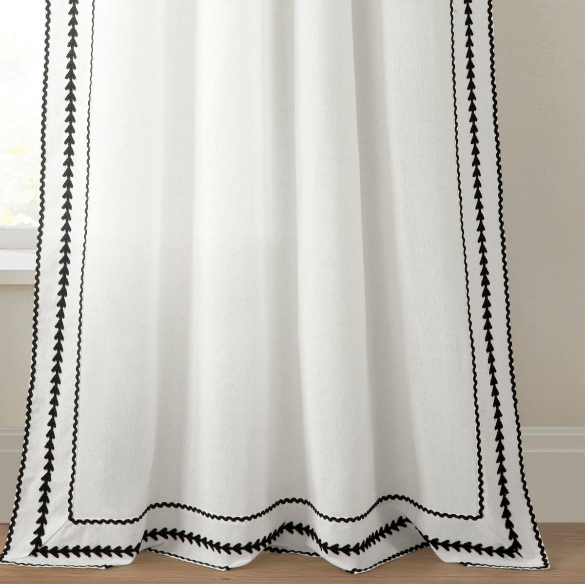 Light Linen_Black