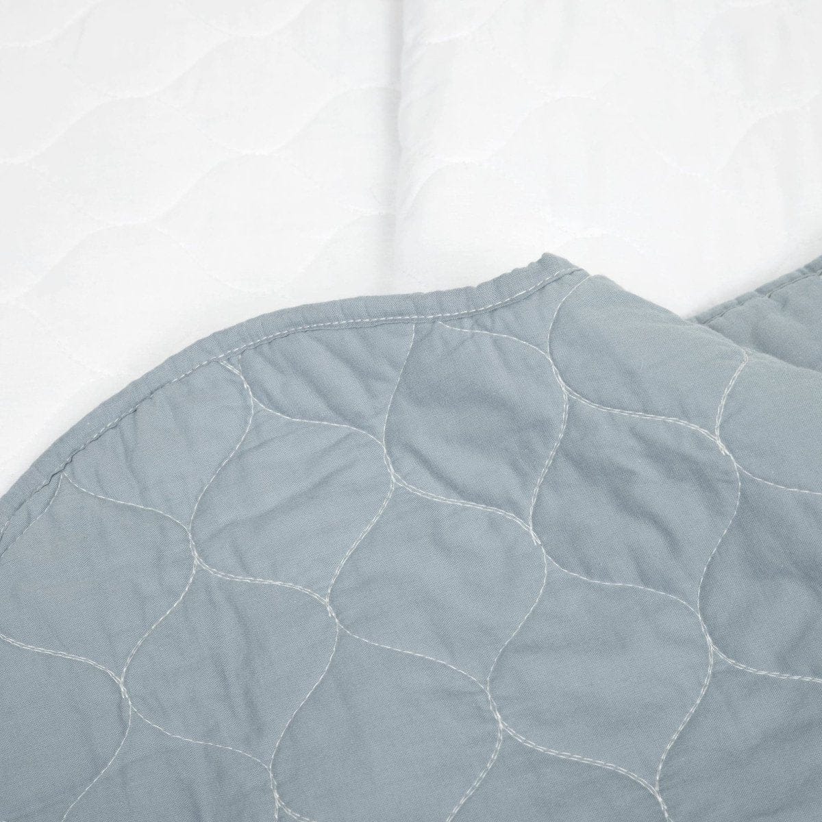 White_Slate Blue