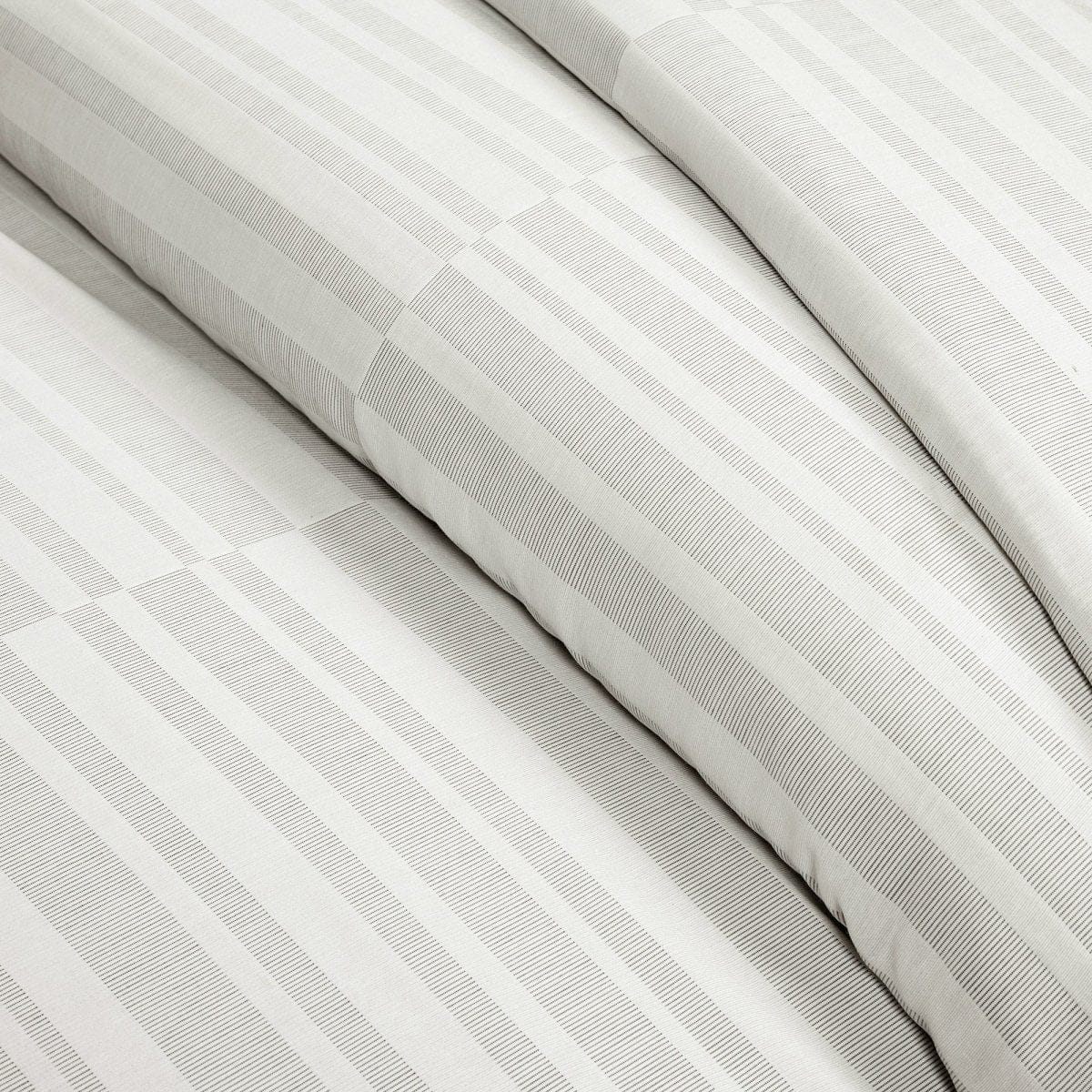 Gray_White