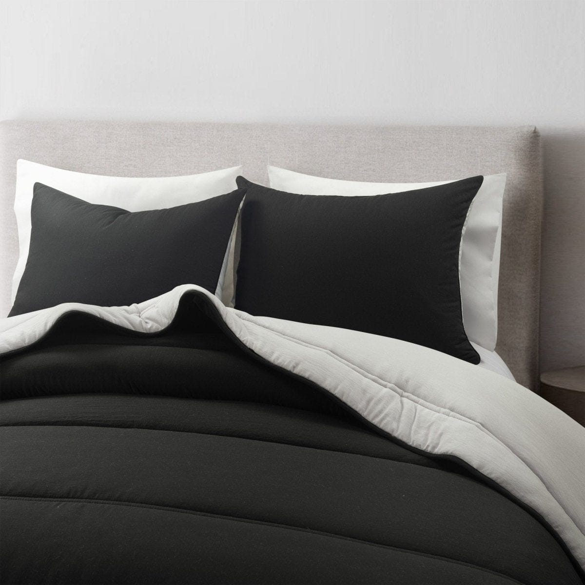 Silver_Black