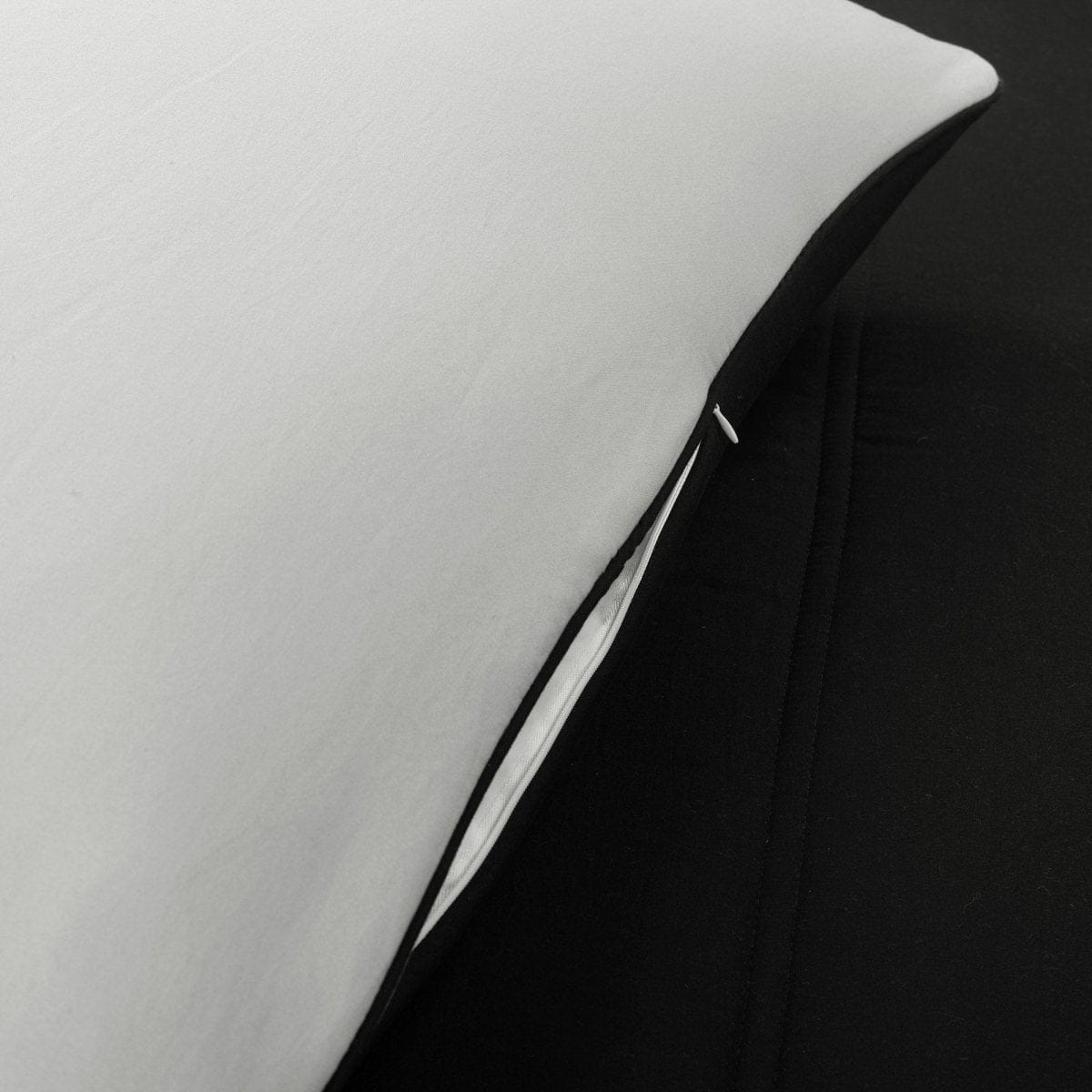 Silver_Black