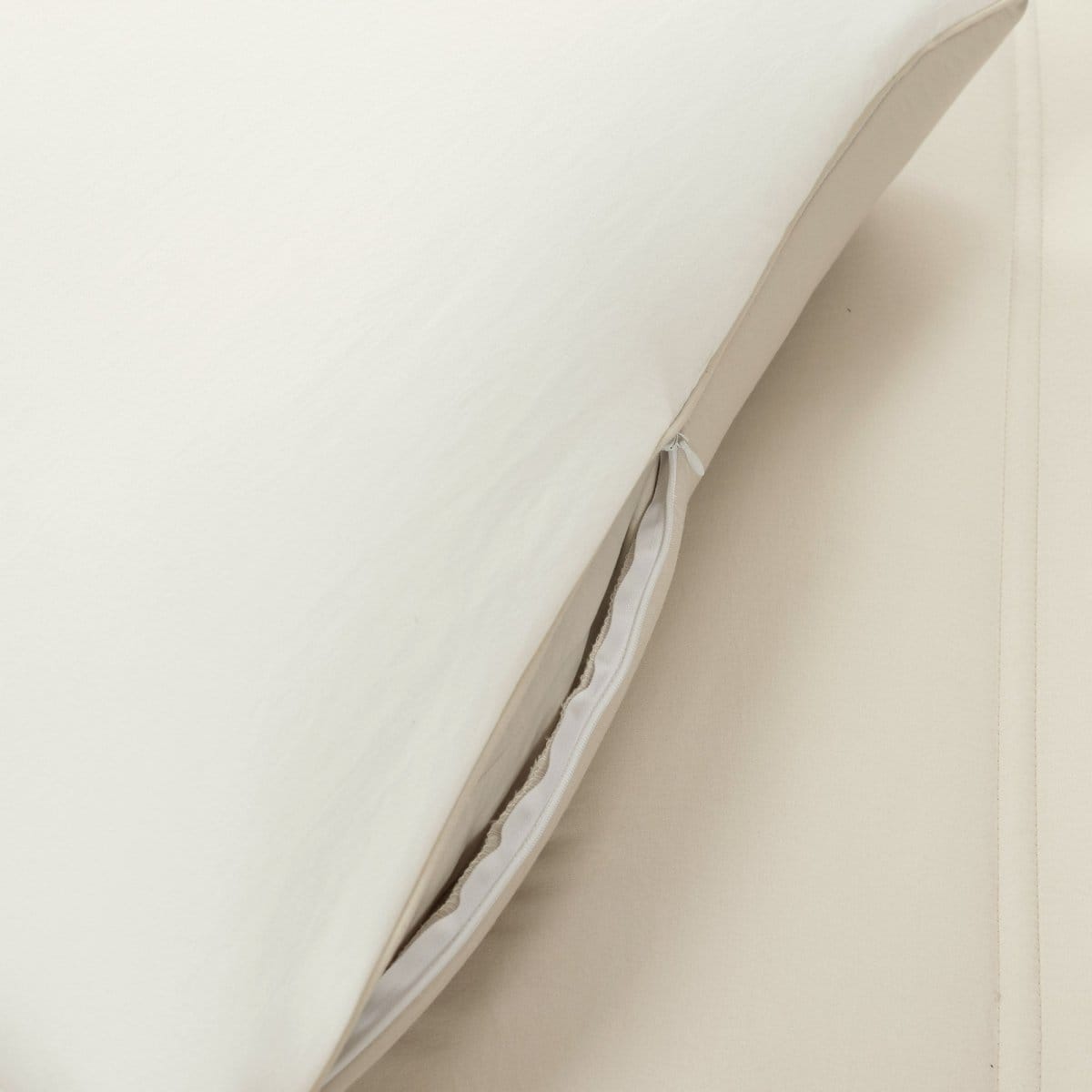 White_Neutral