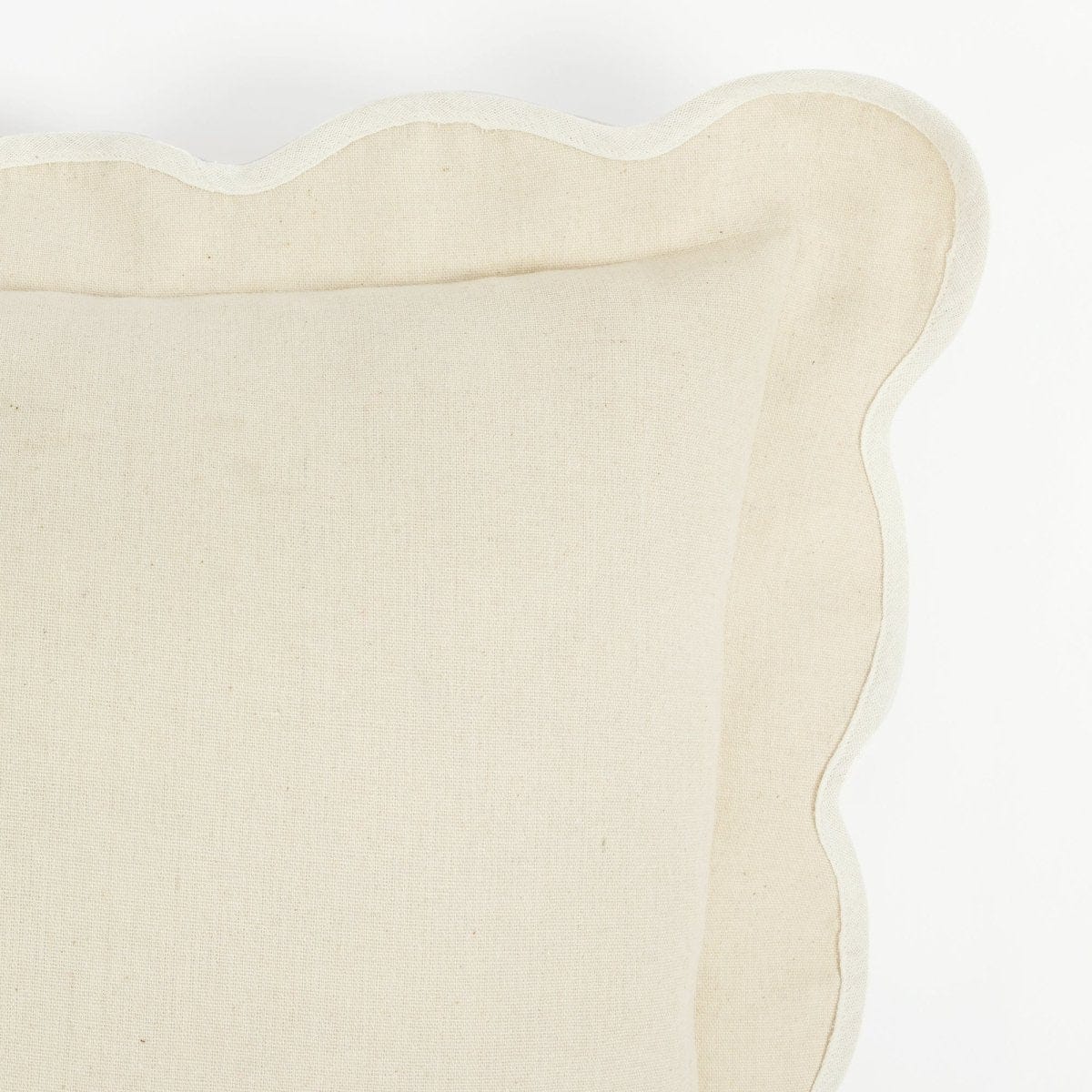 Dark Linen/ Off White | 20"H x 20"W