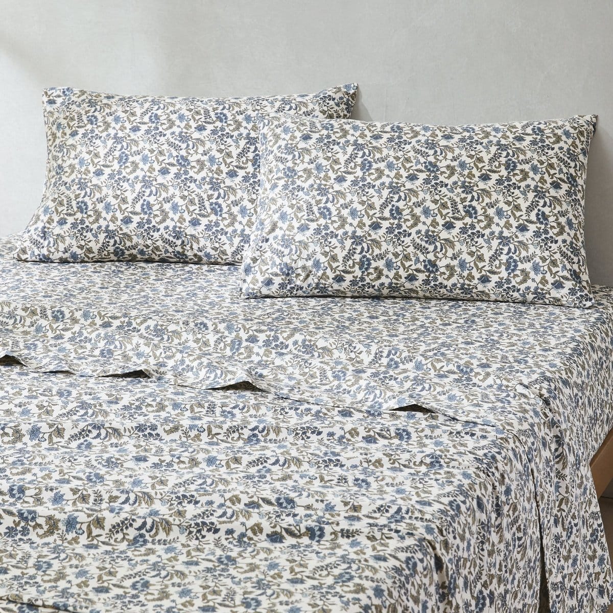 Blue | Full