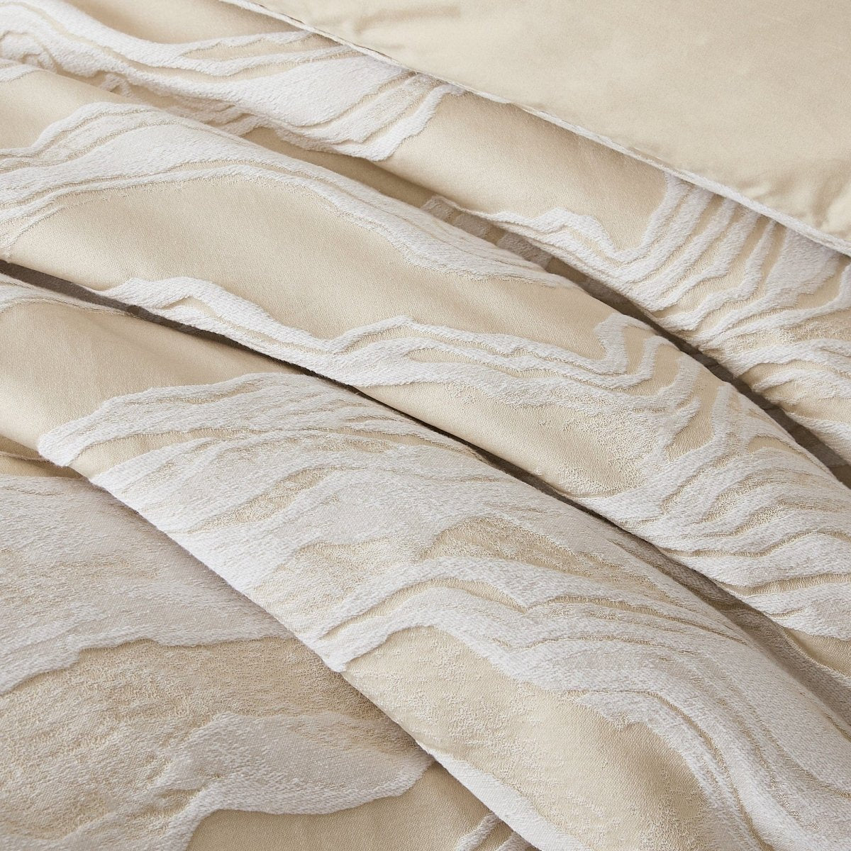 Cream/White | Queen