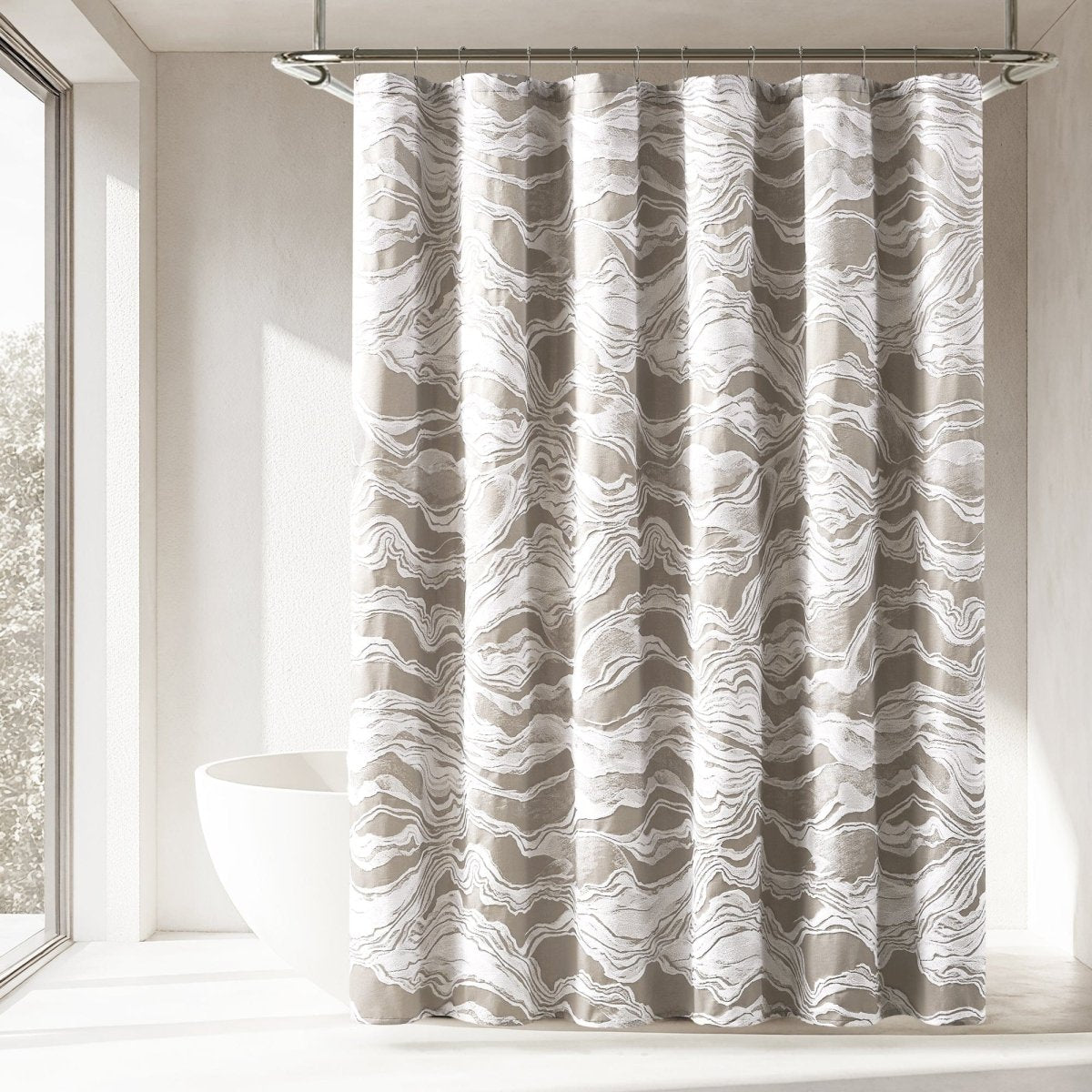 Gray/White | 72" x 72"