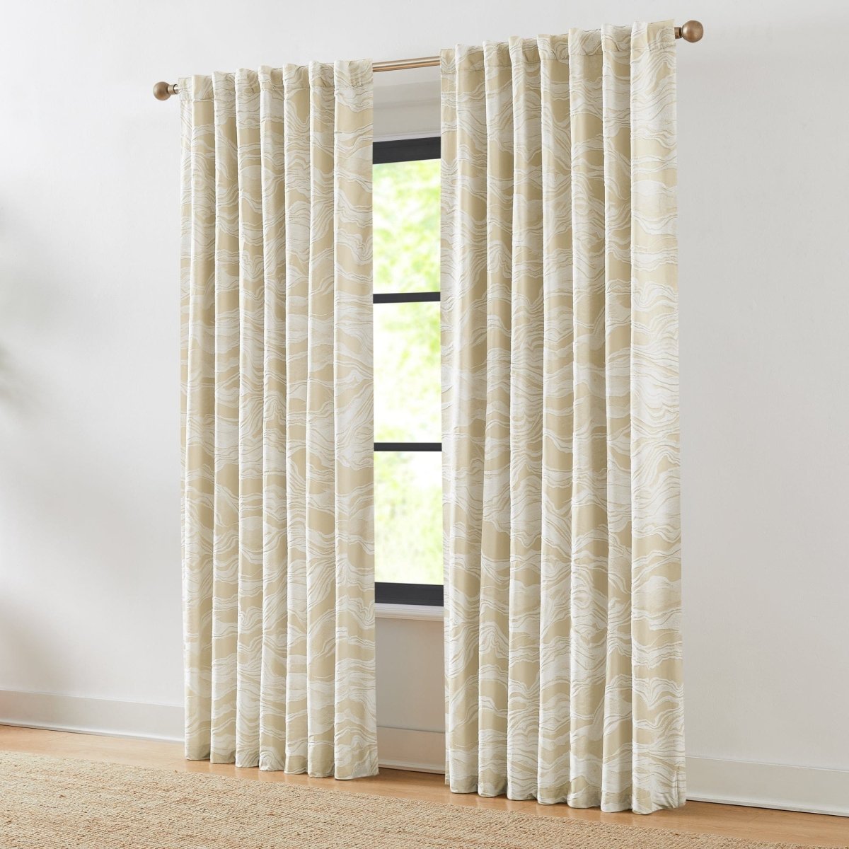 Cream/White | 52" W x 84" L