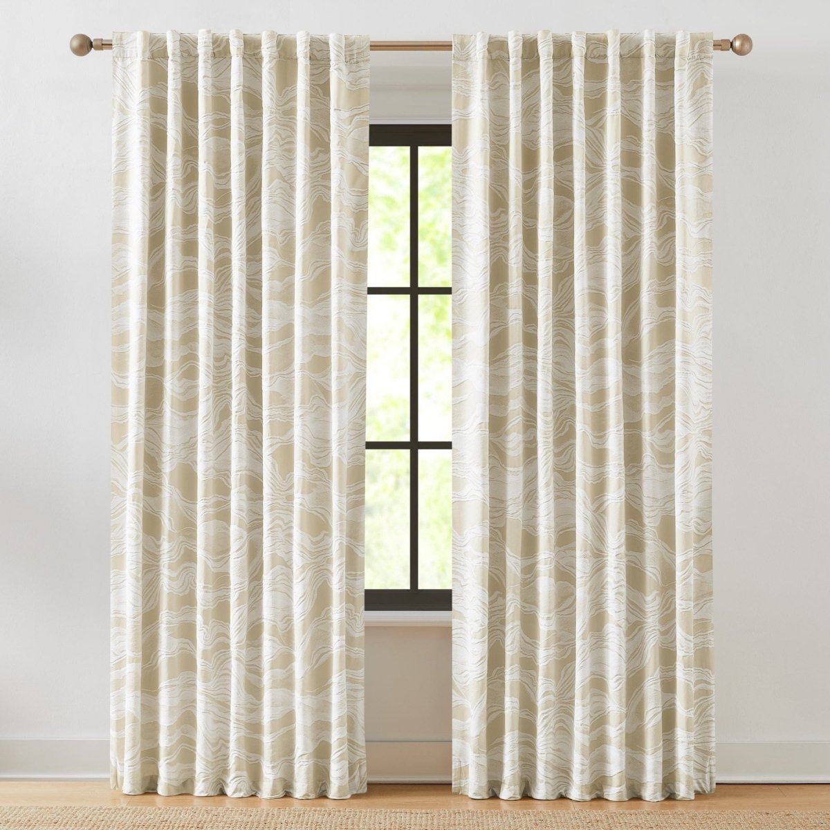Cream/White | 52" W x 84" L