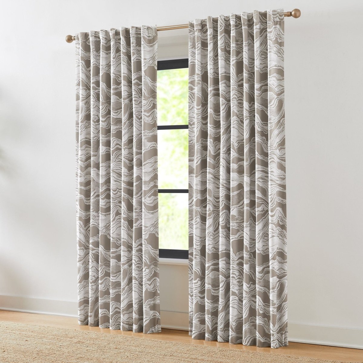 Gray/White | 52" W x 84" L