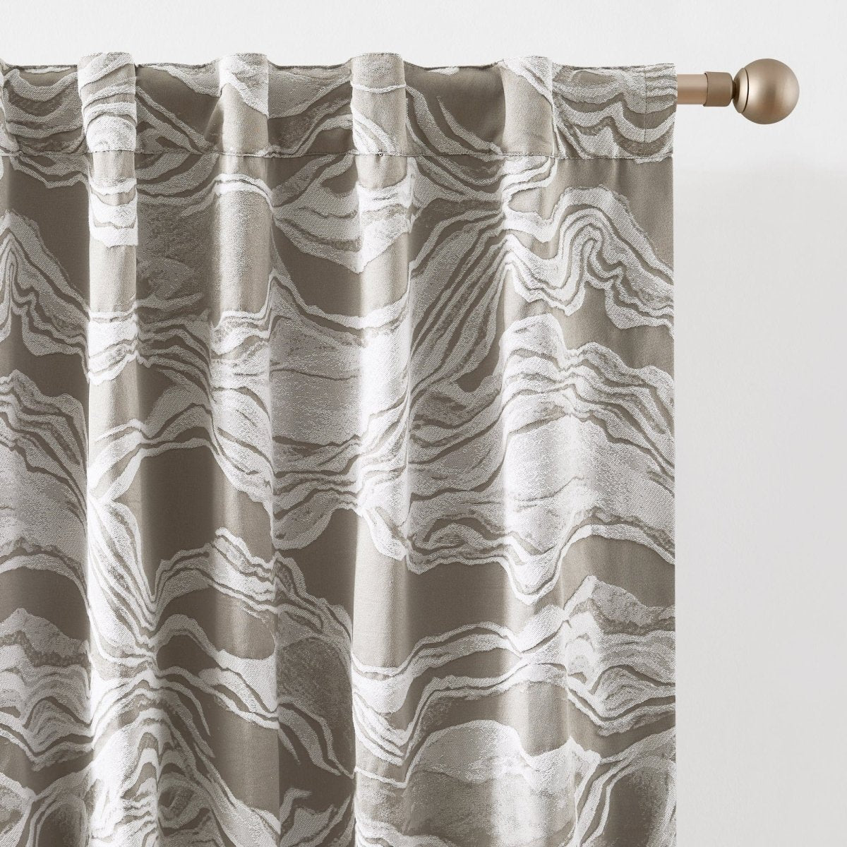 Gray/White | 52" W x 84" L