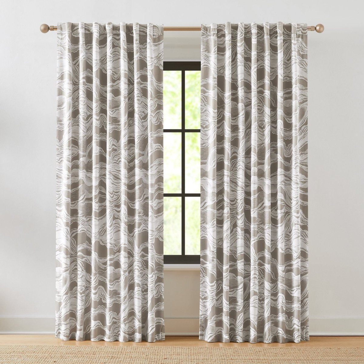 Gray/White | 52" W x 84" L