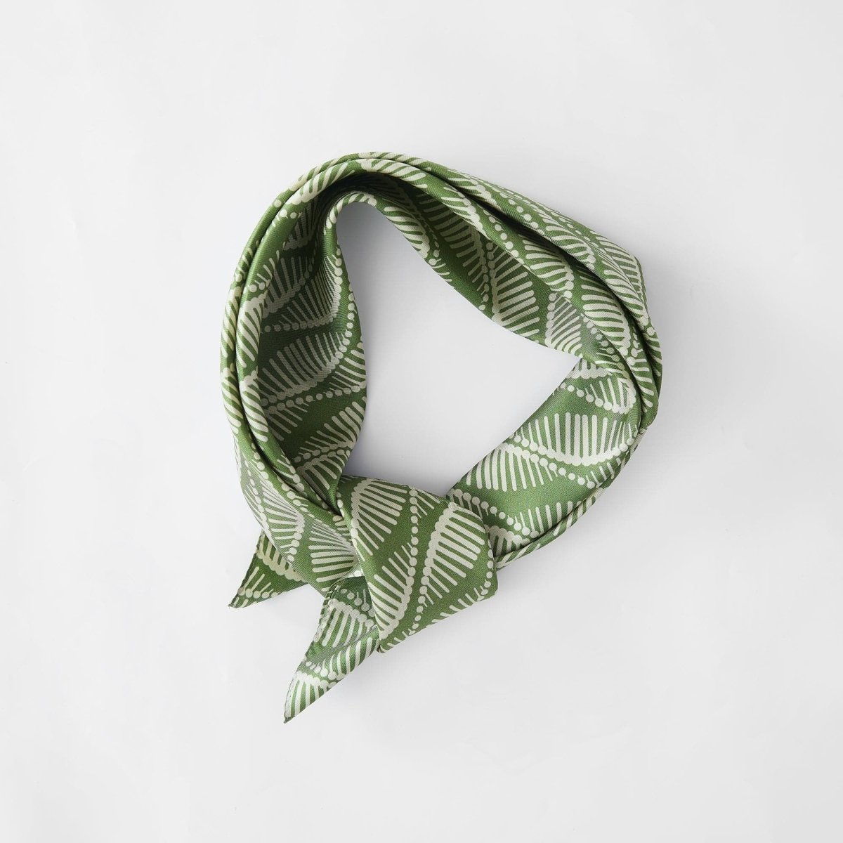 Green/Cream | 26" x 26"