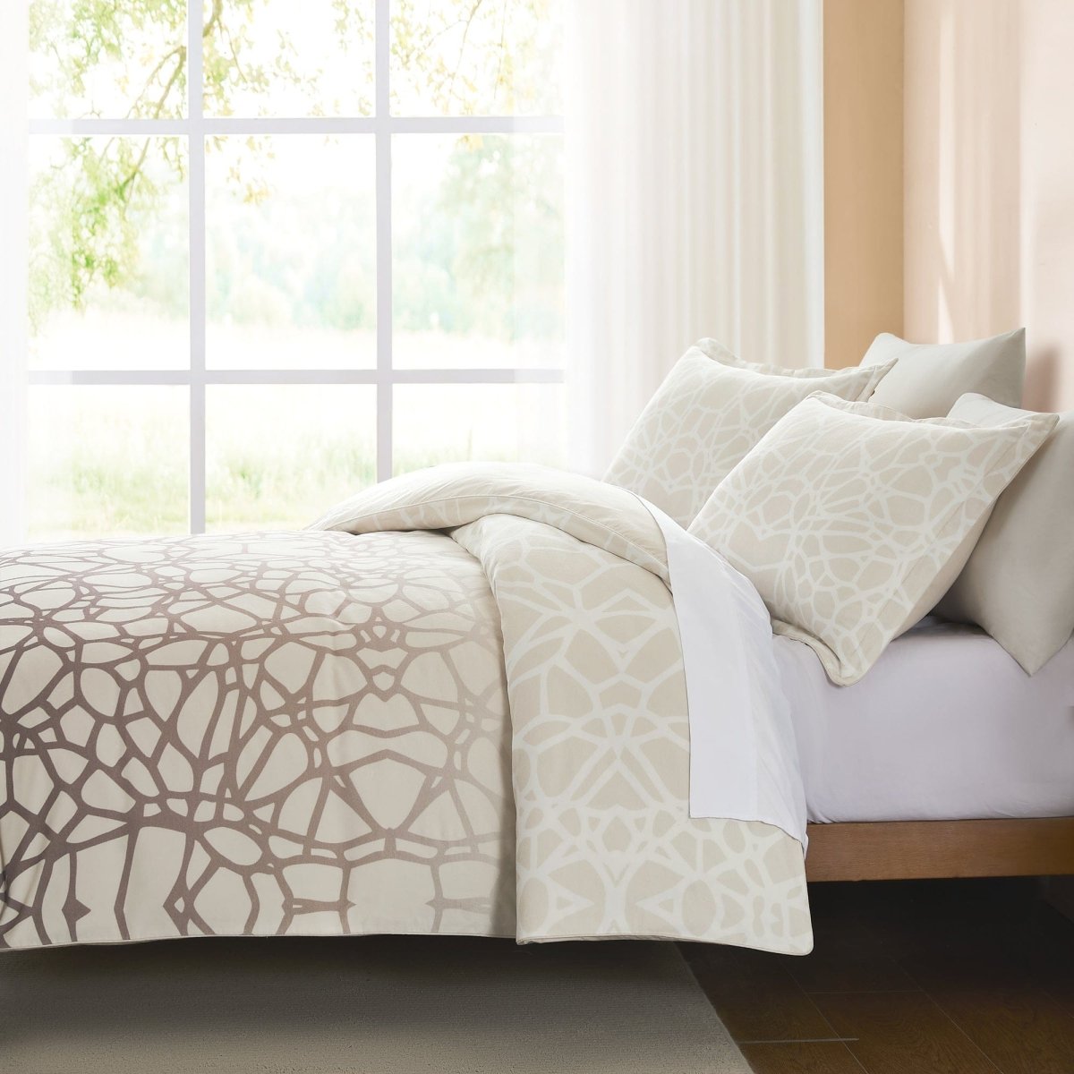 Ivory/Brown | Queen