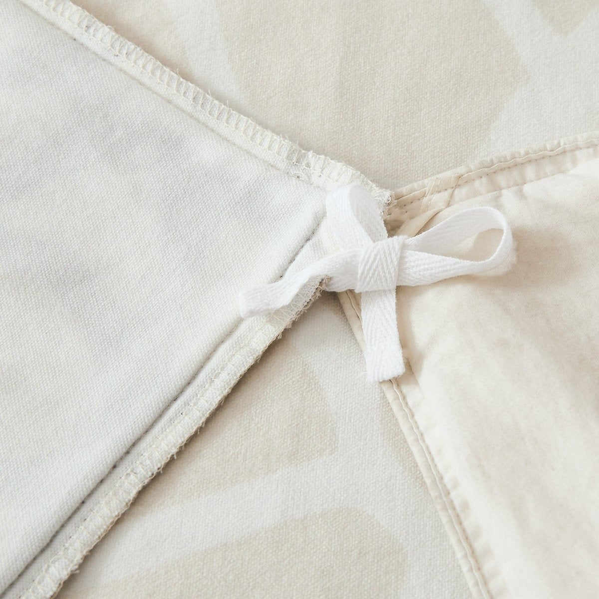 Ivory/Brown | Queen