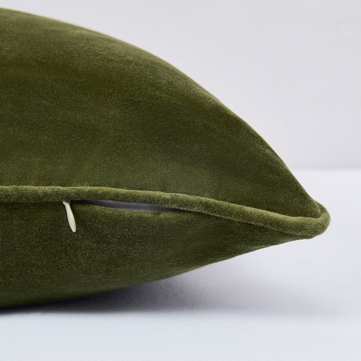 Green | 22" W x 22" L