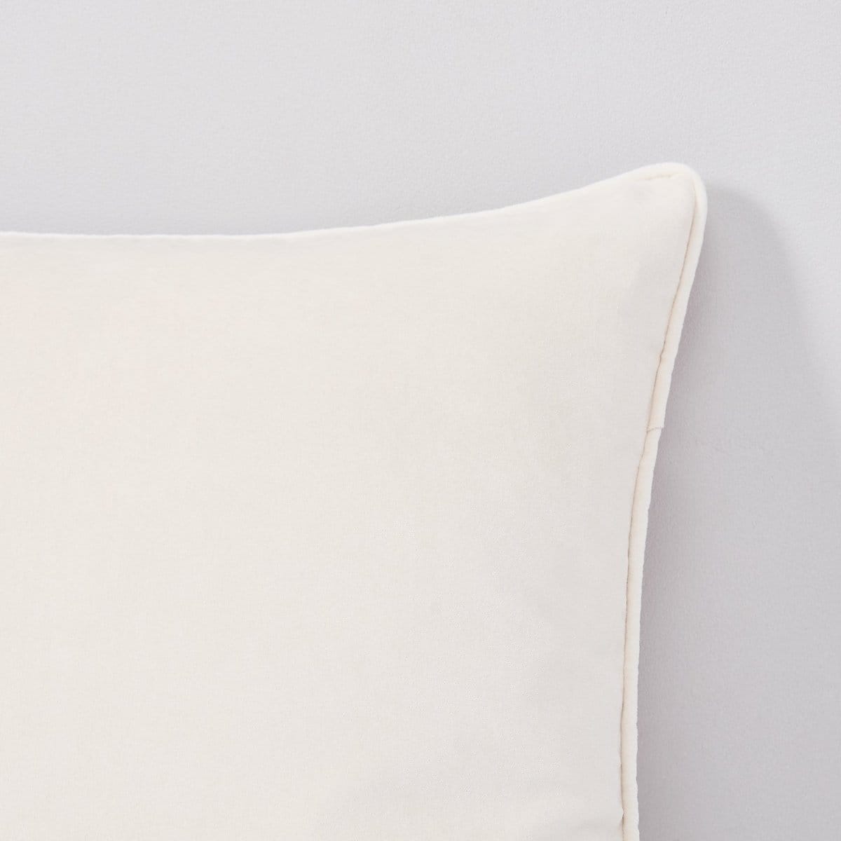 Cream | 22" W x 22" L