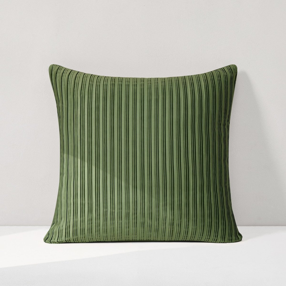 Green | 18" W x 18" L