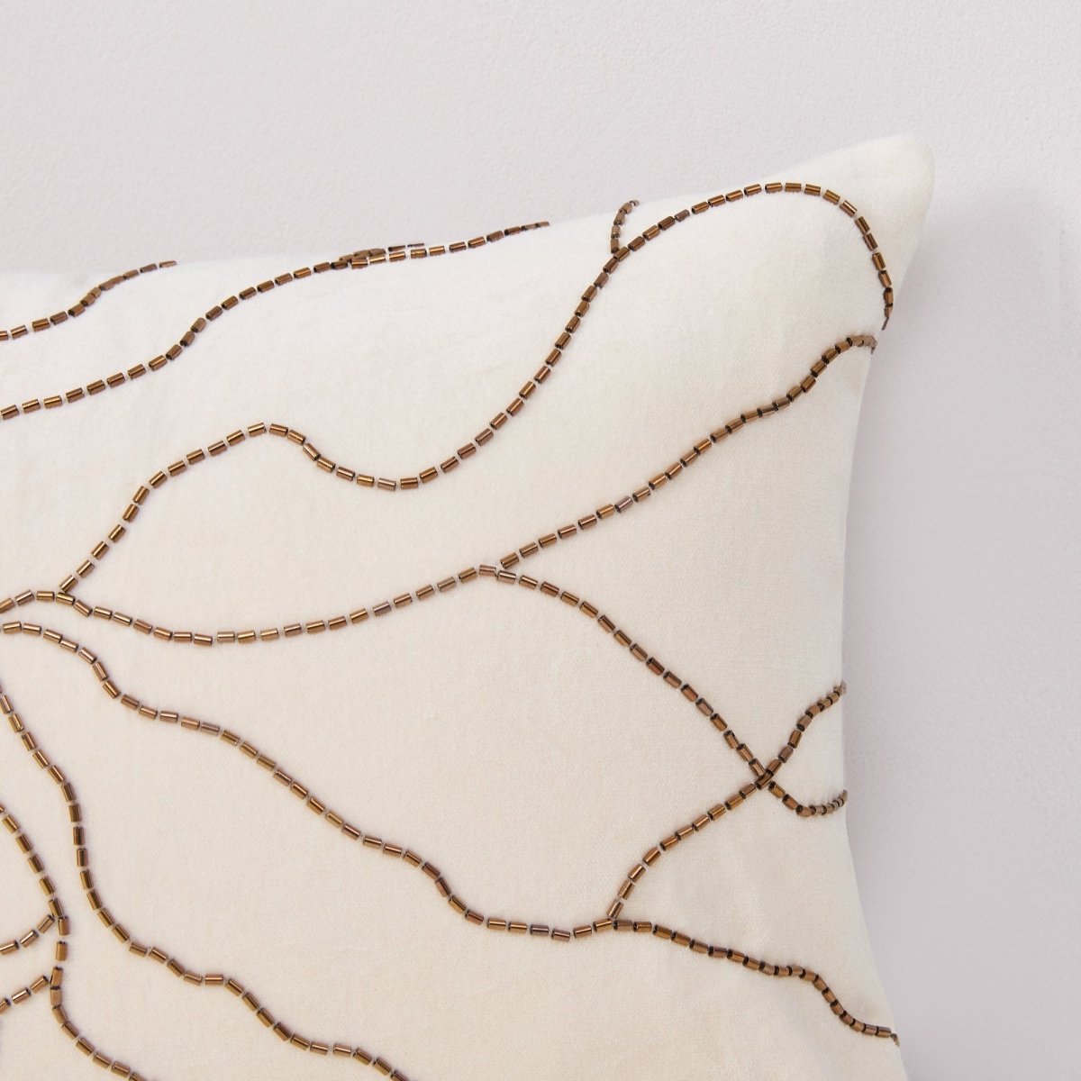 Cream | 12" H x 22" W