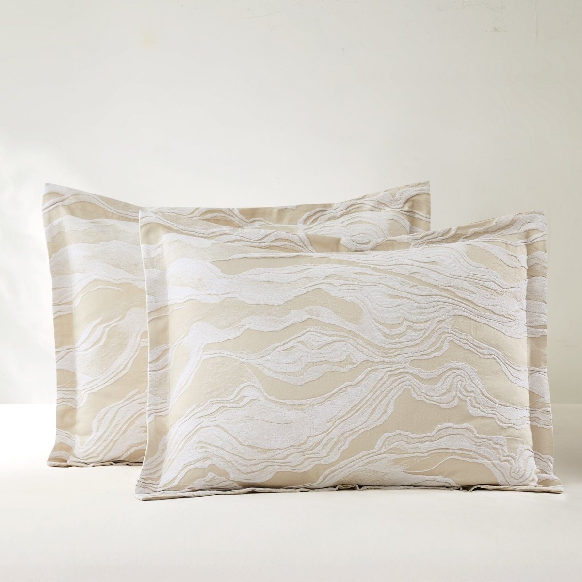 Cream/White | Queen