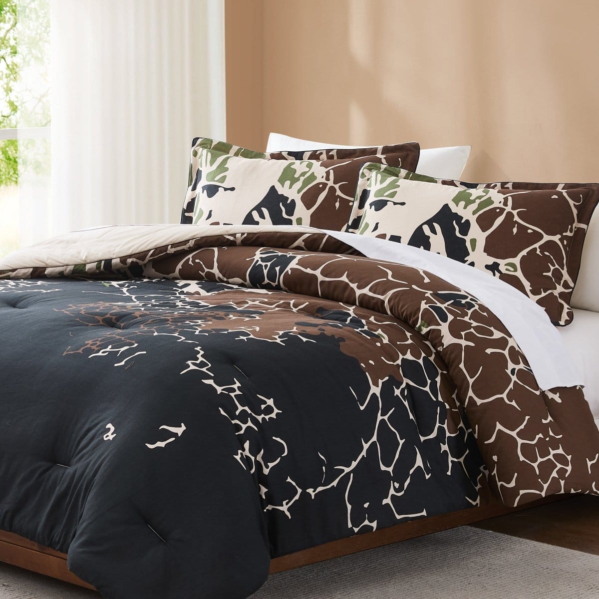 Brown/Neutral | Queen