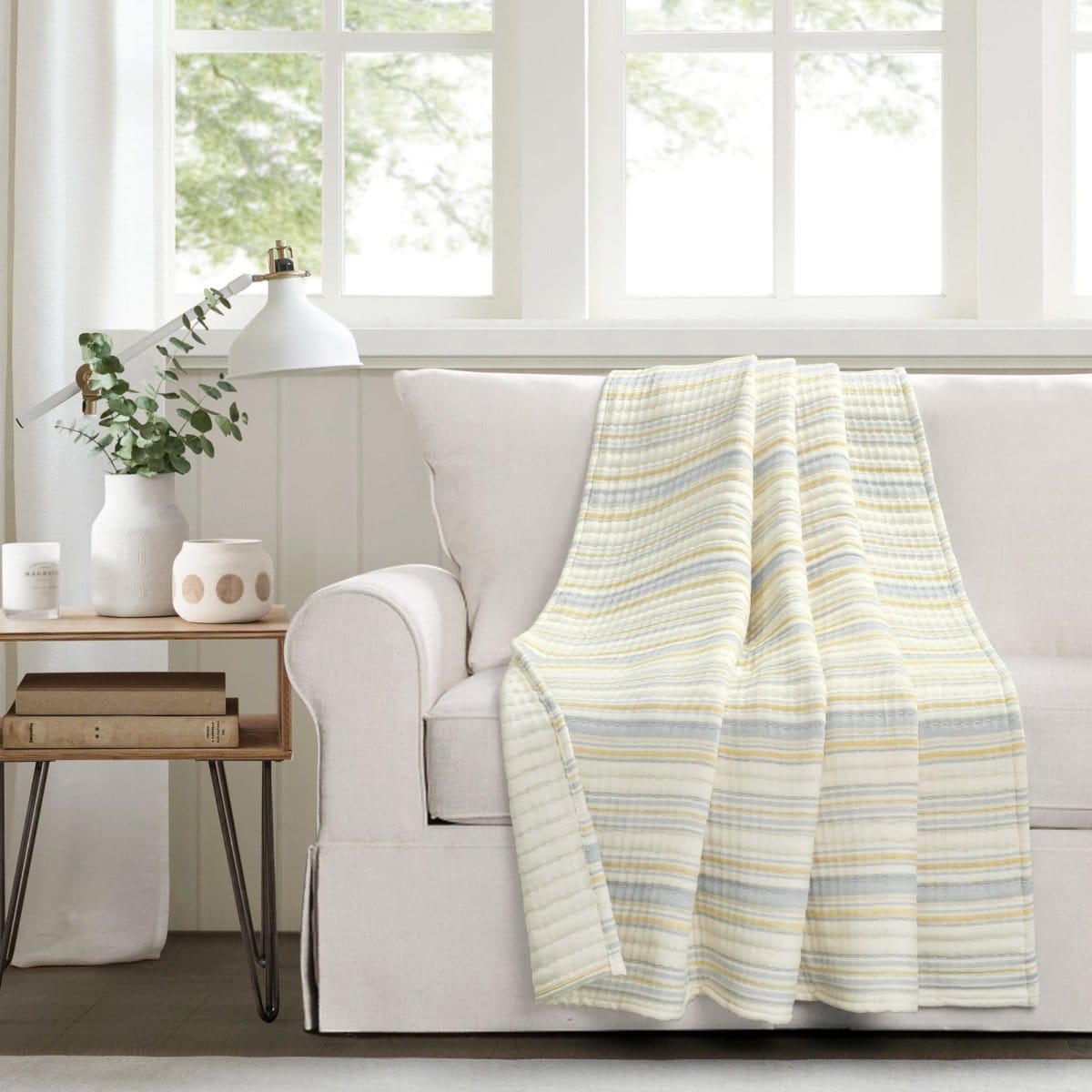 Yellow_Gray
