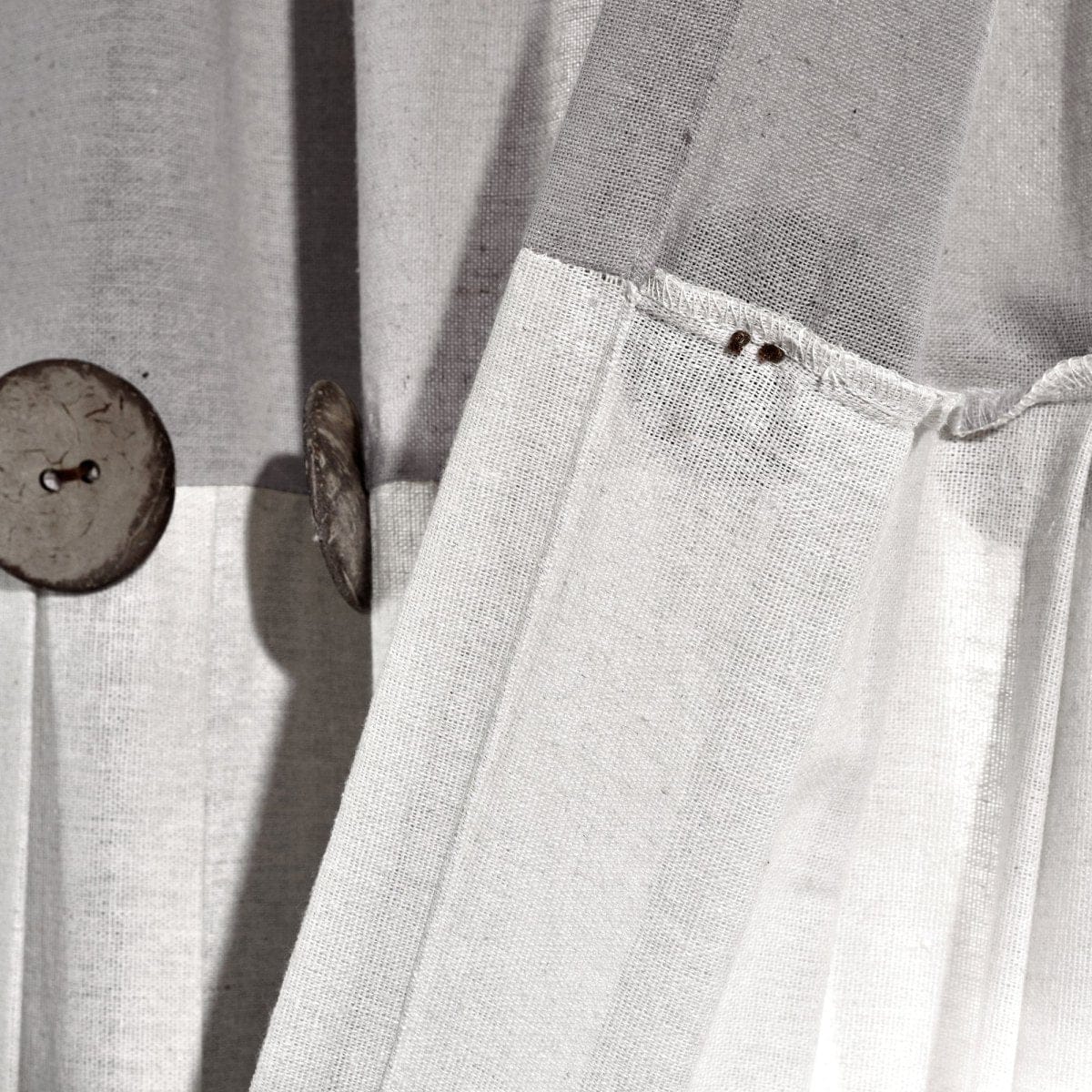 Gray_Off-White