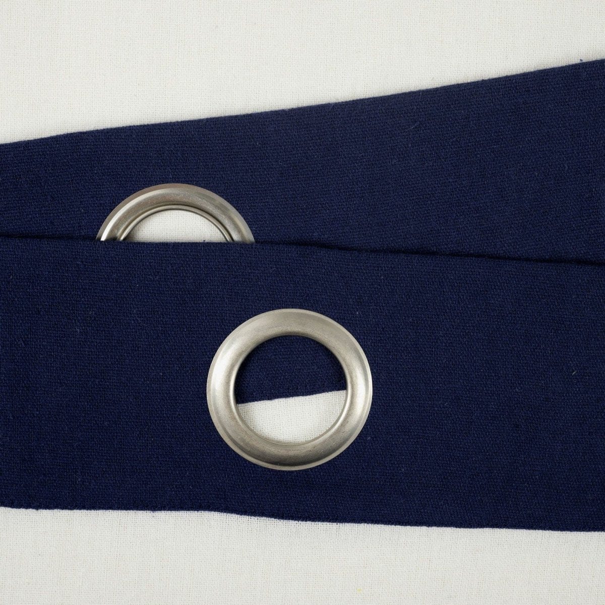 Navy_White