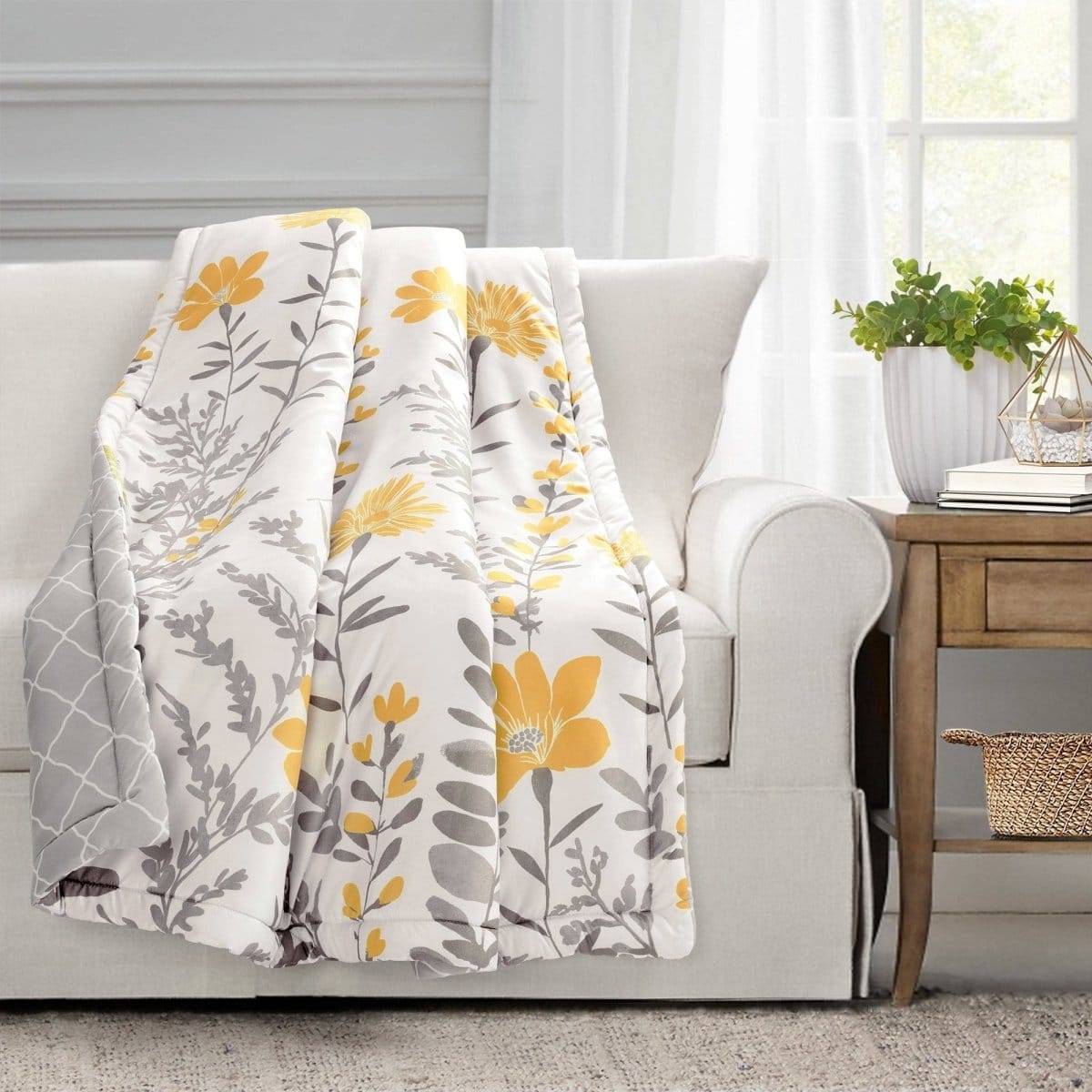 Yellow_Gray