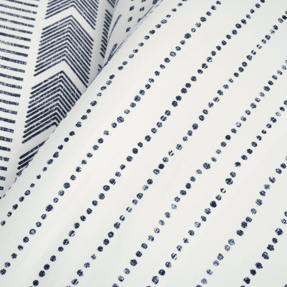 Navy_White