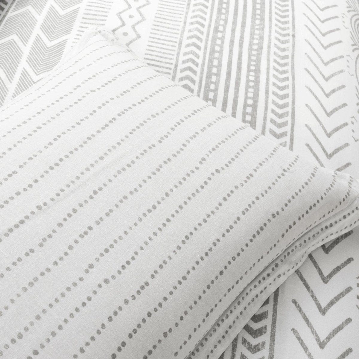 Gray_White