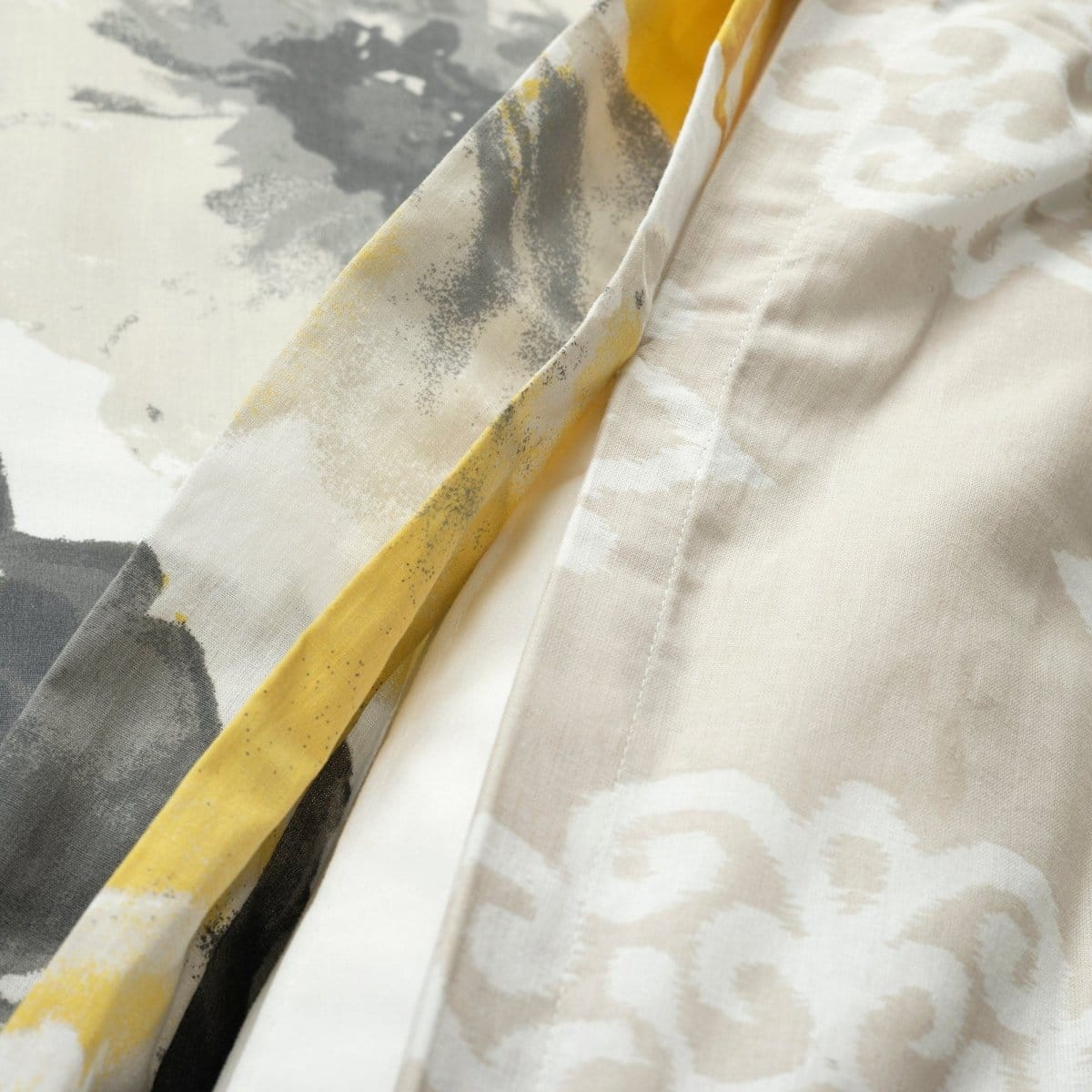 Yellow_Gray