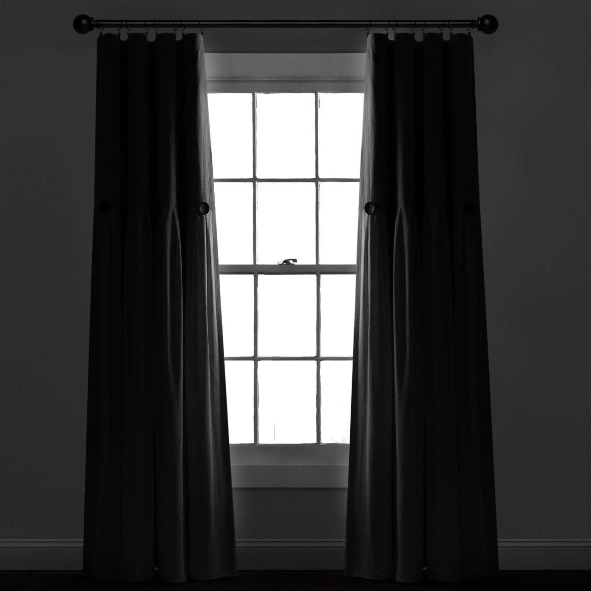 Dark Gray_Off-White