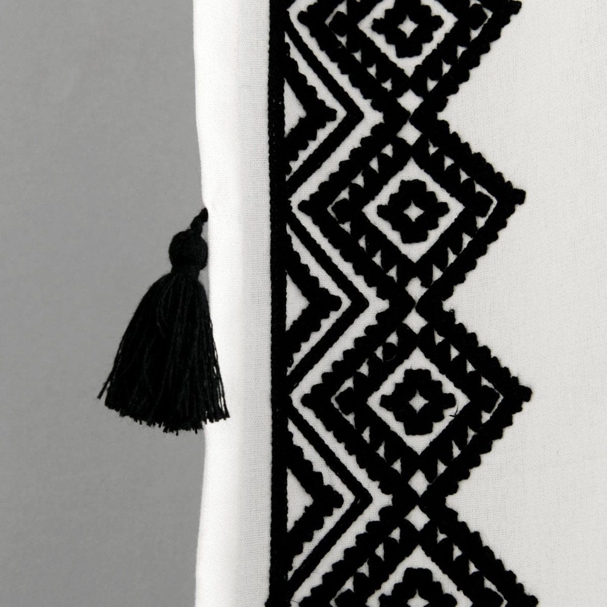 Off-White_Black