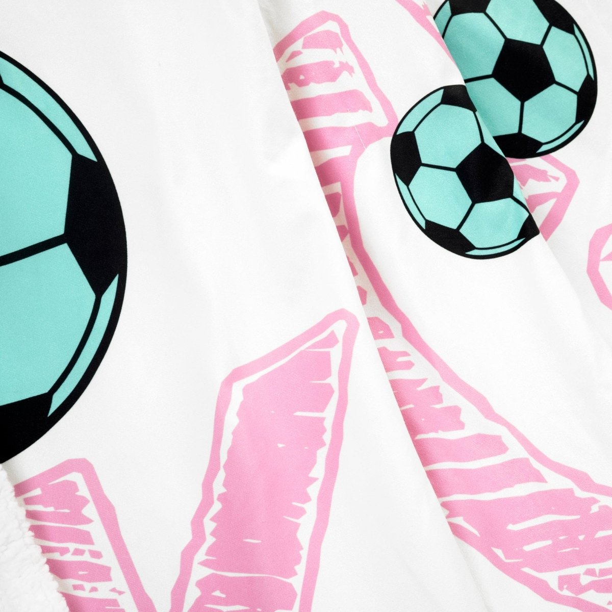 White/Turquoise | 50" W x 60" L
