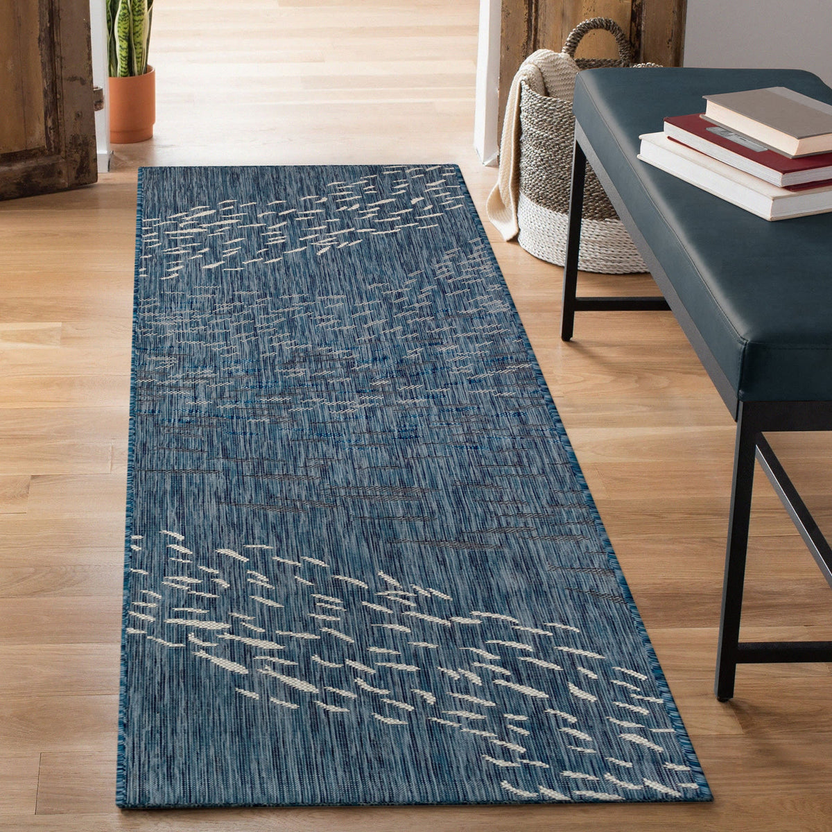 Navy | 1'11" x 7'6"
