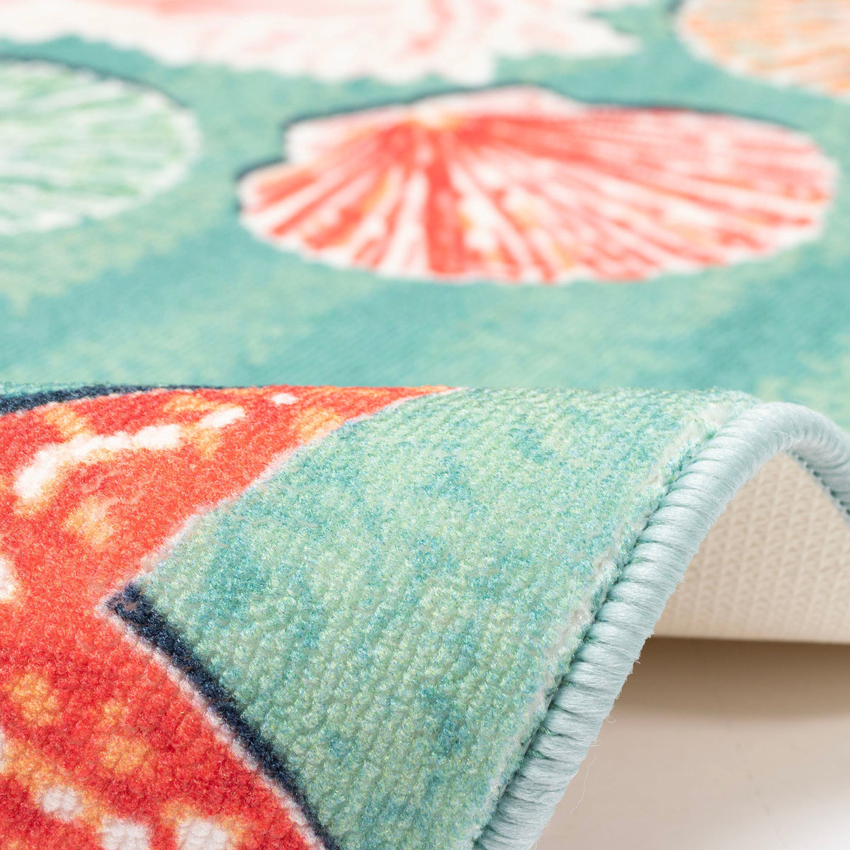 Aqua | 2'5" x 3'11"